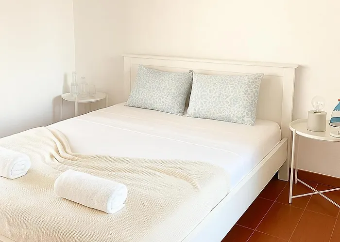 Апартаменты Almarea Ocean View Private Panoramic Terrace Назаре